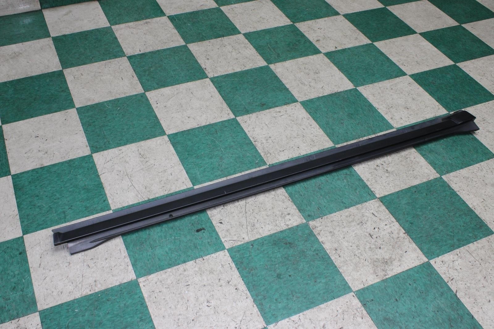 10-24 4 Runner Black Passenger Right RH Side Skirt Rocker Molding Unit OEM OE OE