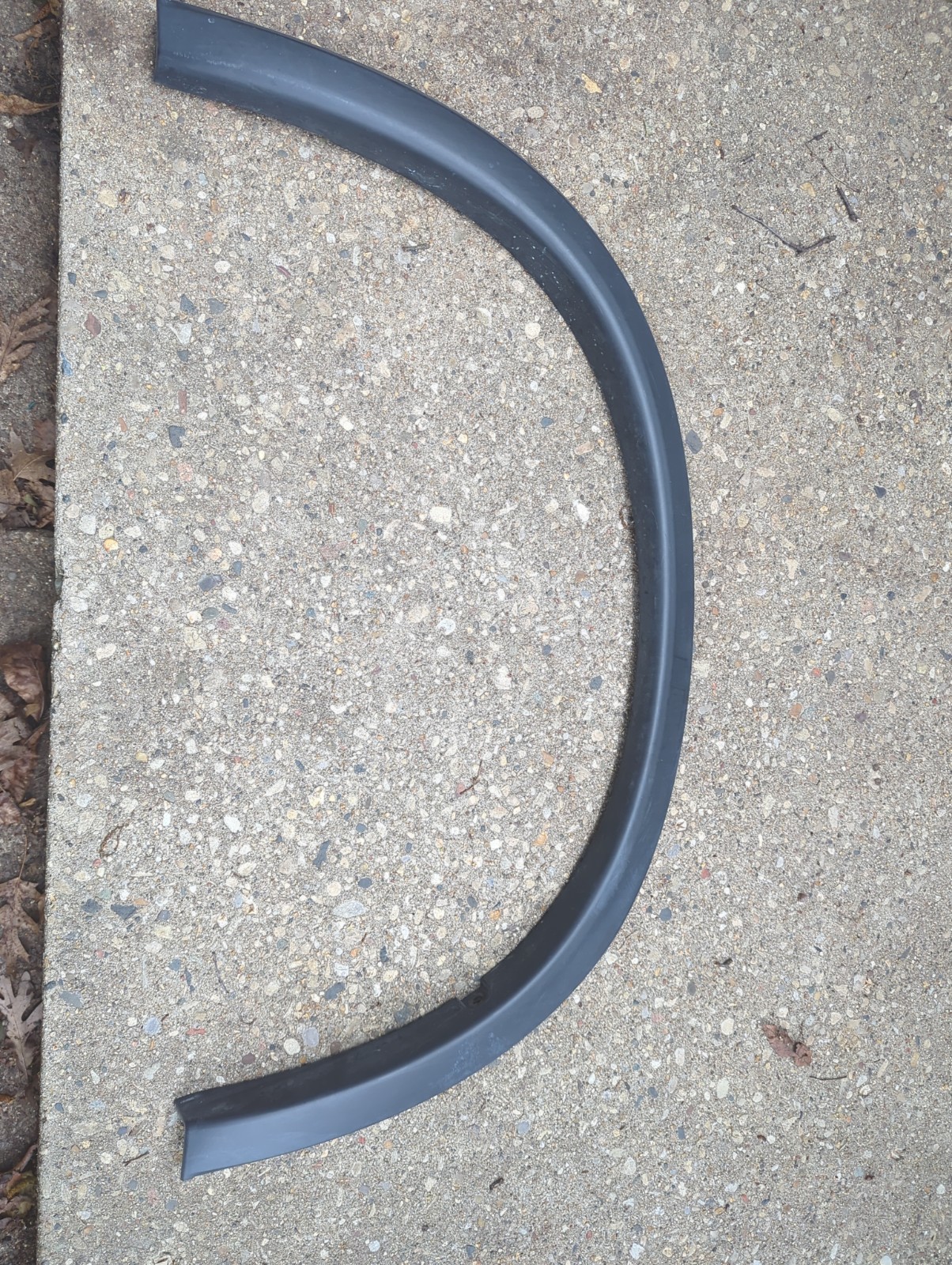 20-25 MITSUBISHI OUTLANDER SPORT FRONT RIGHT FENDER WHEEL ARCH FLARE MOLDING OEM