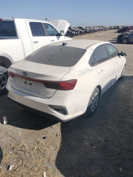 WHT,BUMPER ASSY, REAR OEM 19-21 KIA FORTE