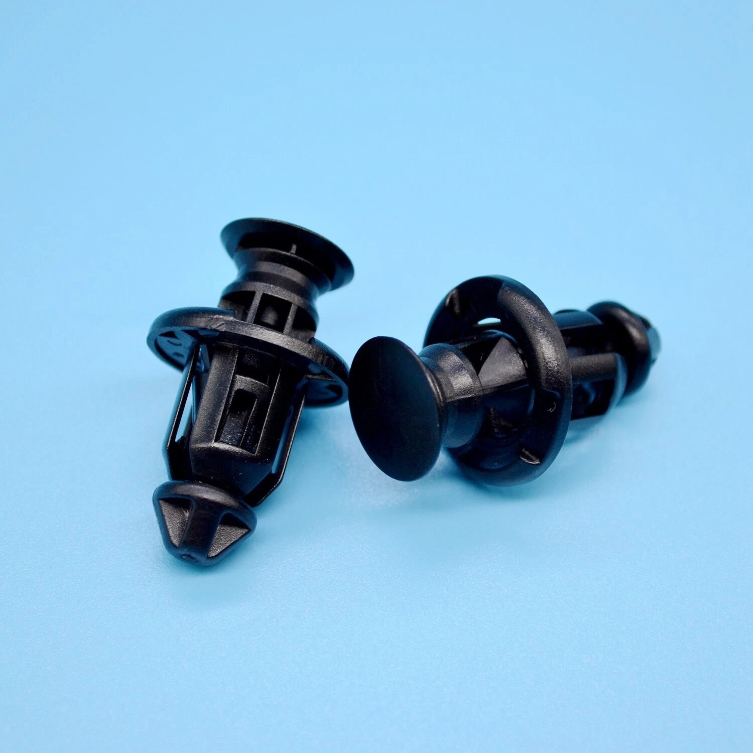 10X 13mm Hole Trim Mounting Retainers–For Toyota Highlander/Lexus Fast shipping
