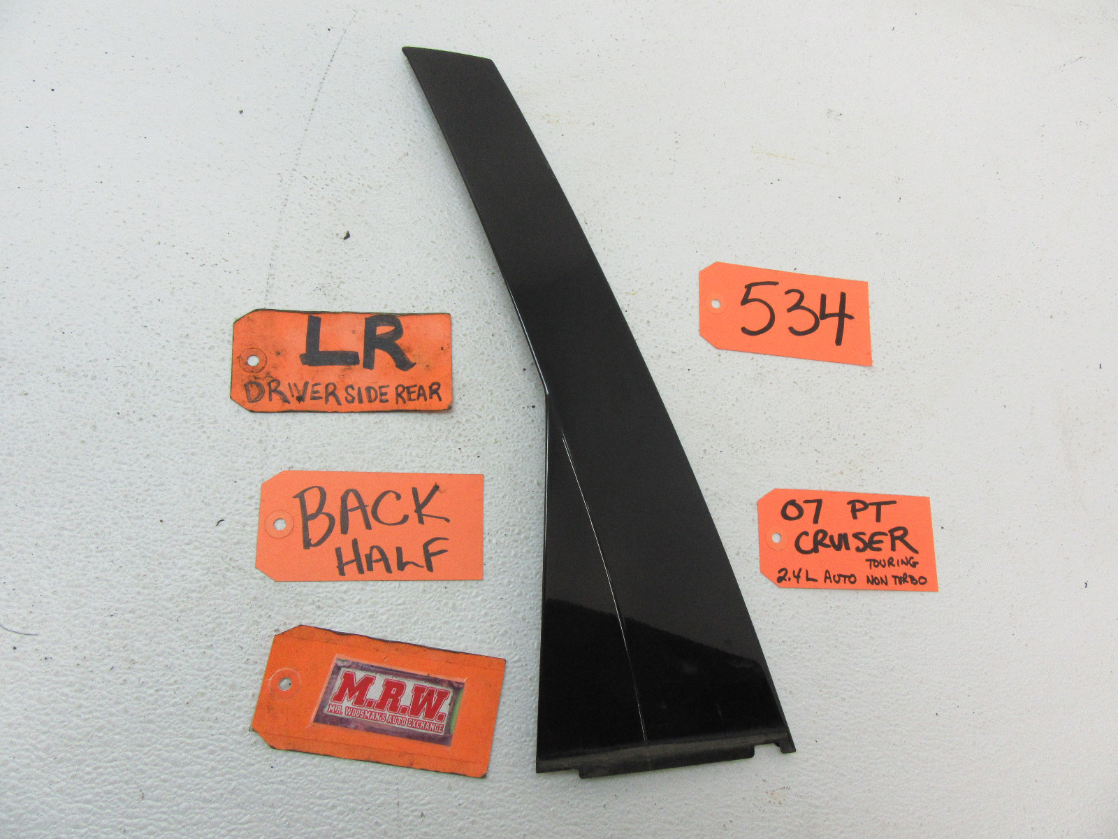 FITS 06-10 PT CRUISER LEFT BACK REAR DOOR MOLDING GLASS WINDOW TRIM PANEL SASH L