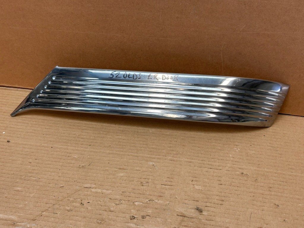 1952 Oldsmobile Upper Side QTR Molding Trim. LH. Fast Free Shipping!