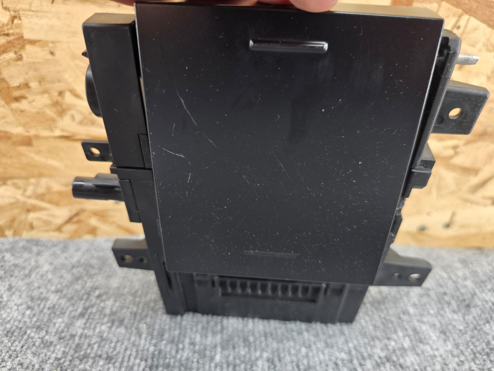 HYUNDAI SANTA FE 24-26 C PILLAR HANDLE TRIM REAR RIGHT QUARTER PANEL OEM