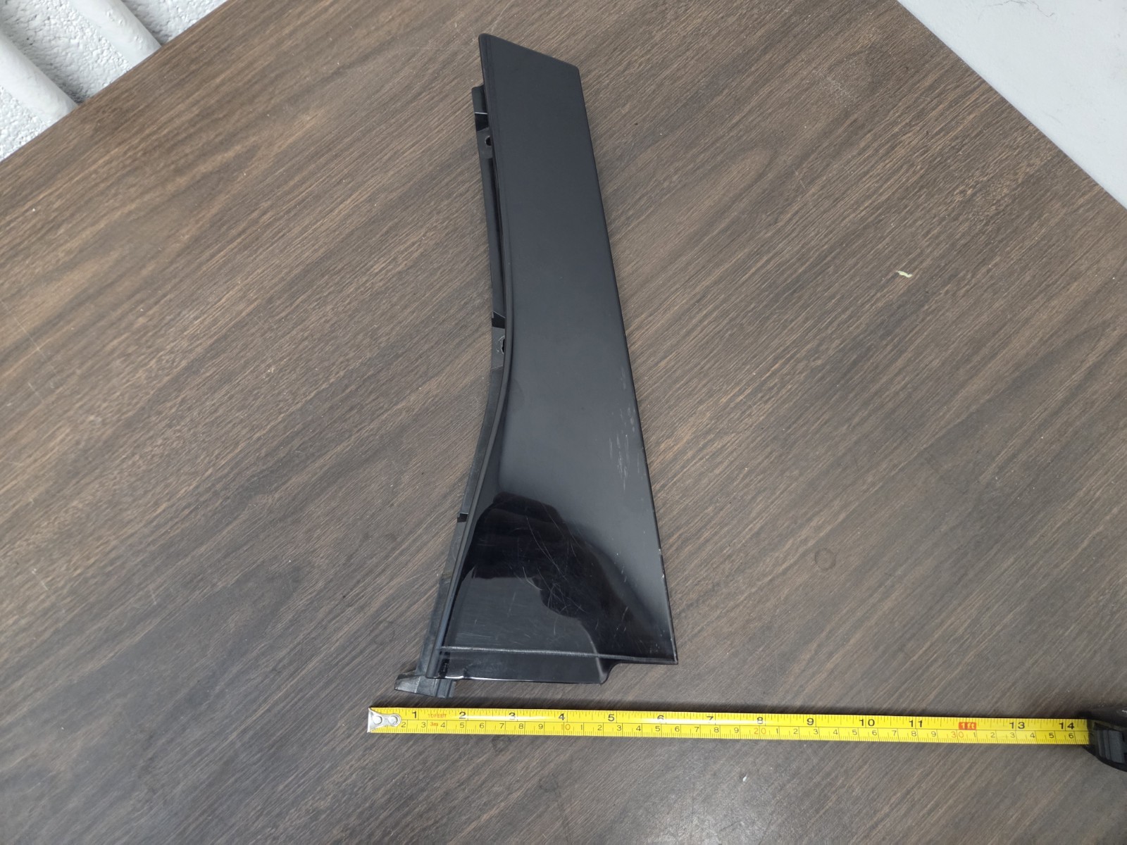 2013-2019 FORD ESCAPE REAR LEFT DOOR WINDOW PILLAR REARWARD APPLIQUE OEM