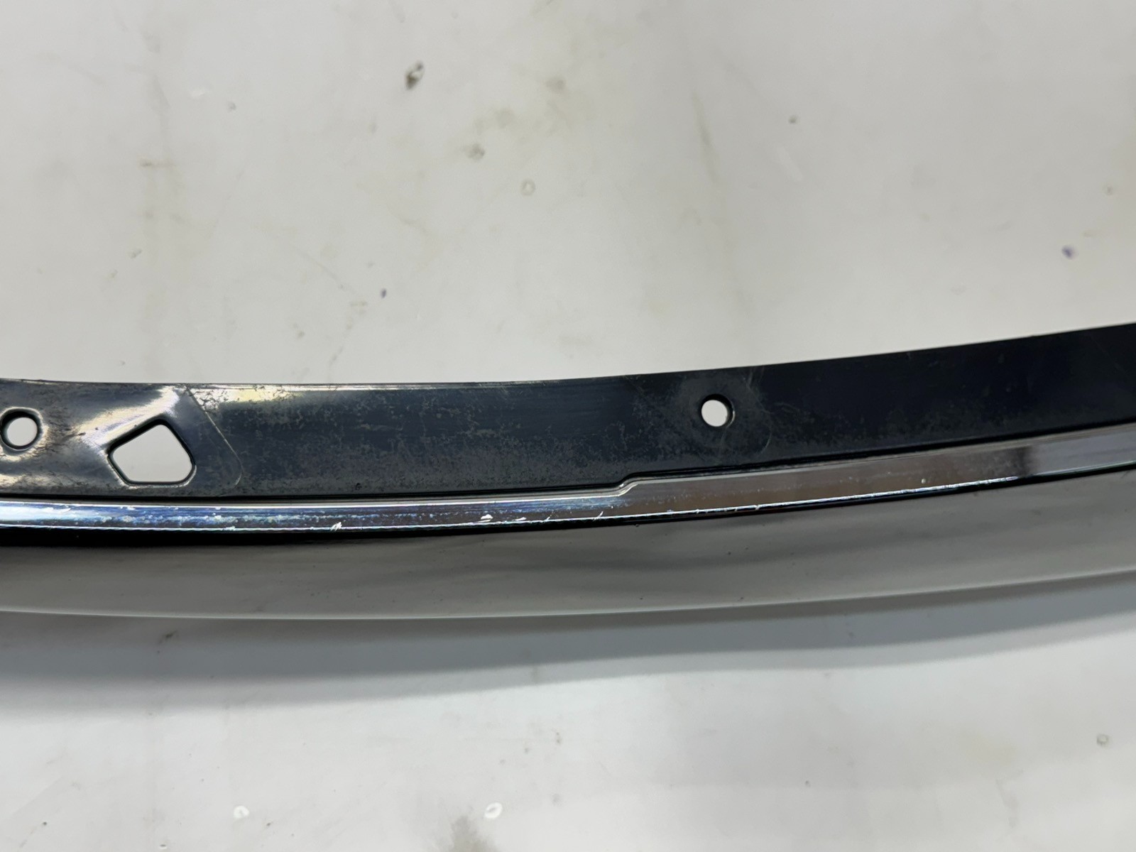 16-19 Honda Civic Passenger Front Grille Extension Molding Right 71124-TBA-A01