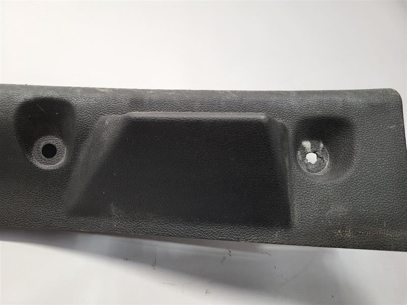2013-2019 FORD ESCAPE LOWER LIFTGATE MOULDING