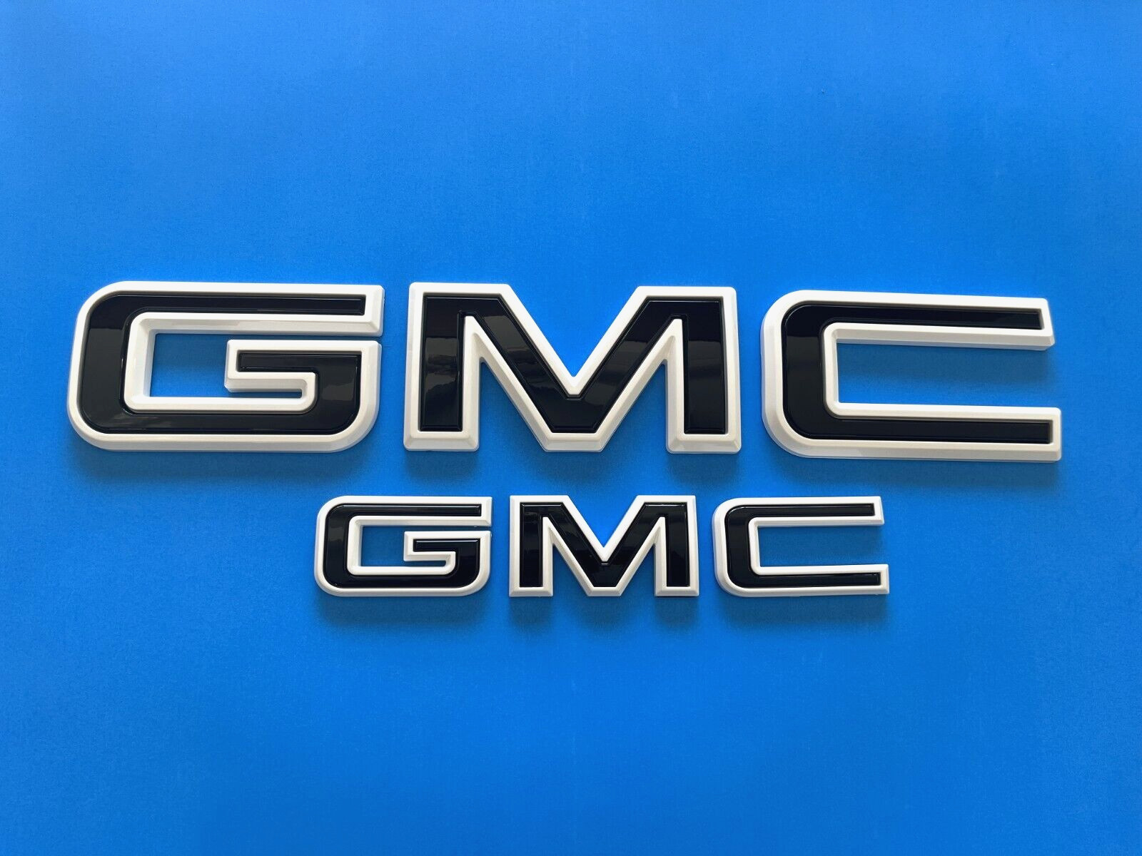 2PCS Set Front Rear White Black GMC Emblems Badges Fit For 2021+ Yukon Yukon XL