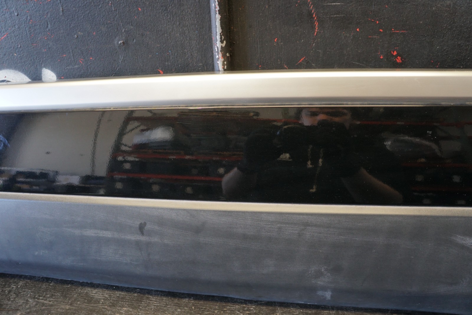 2013 – 2017 RANGE ROVER L405 LWB REAR LEFT BODY MOLDING OEM EK52-274A-49-BB