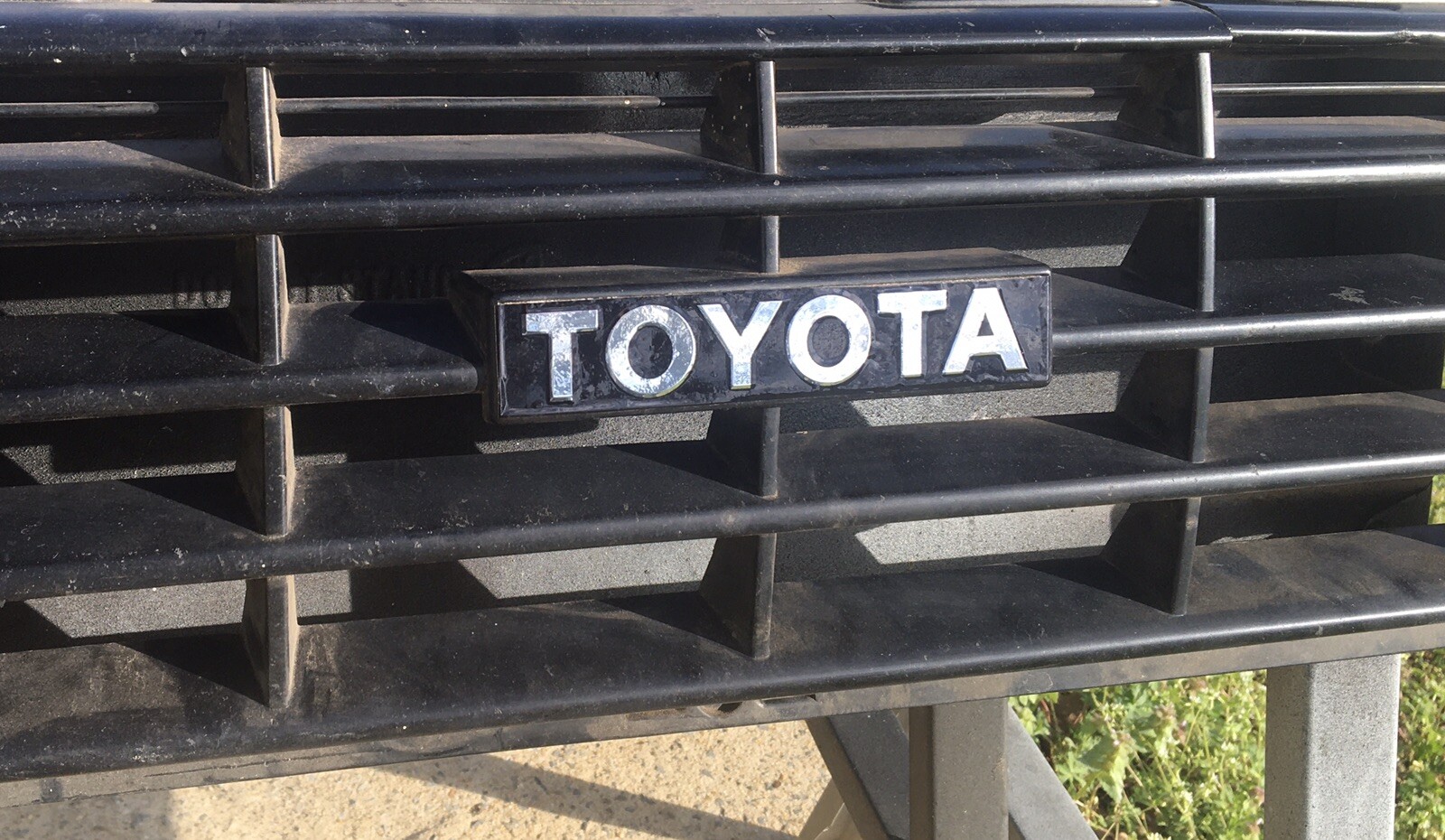 Grill Emblem Overlay For Toyota 2 Wheel Drive PickUp Truck 1984 1985 1986