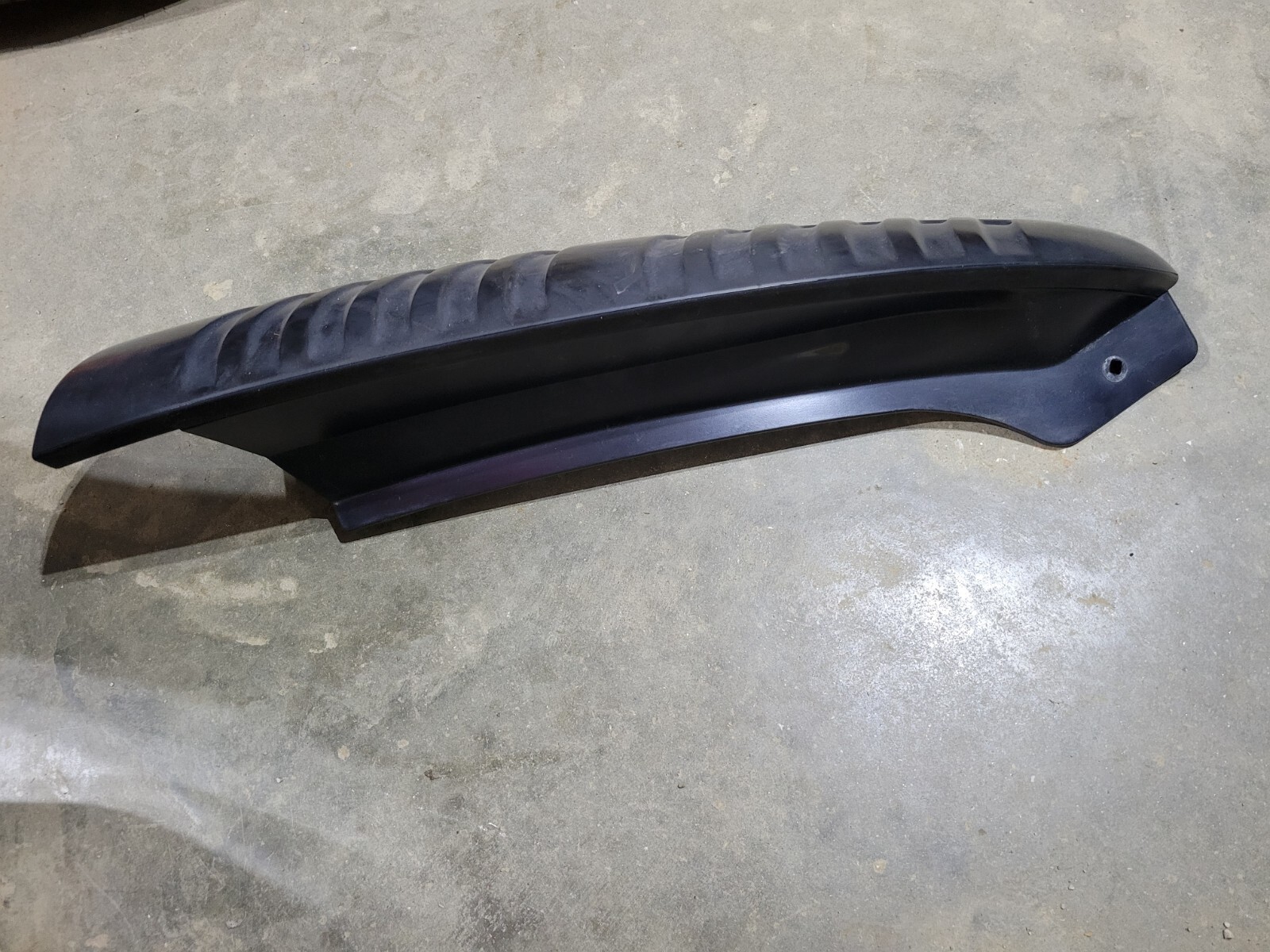 2000 2006 Chevy Tahoe Suburban Yukon Rear D Pillar Molding Trim Panel Applique