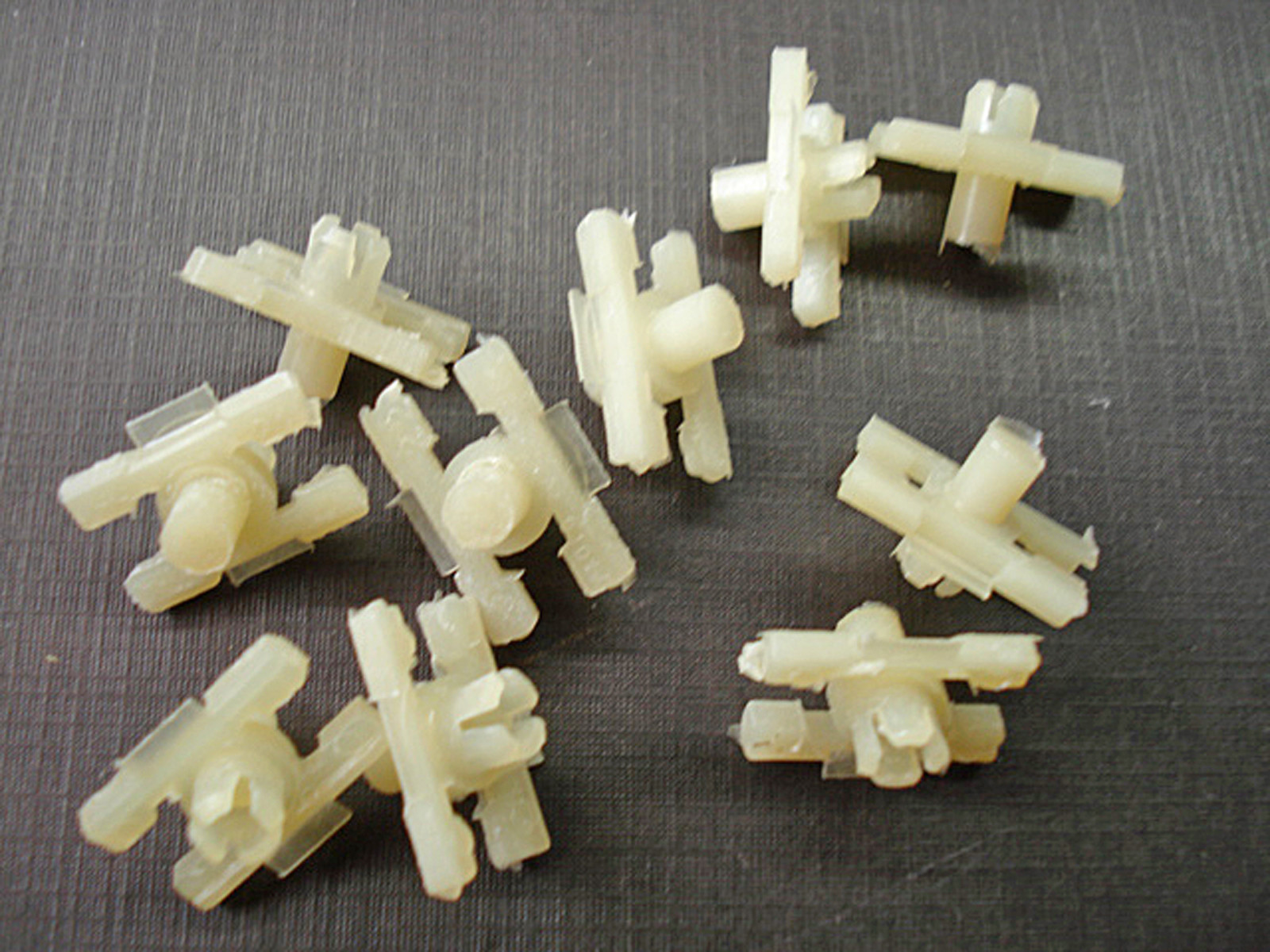 10 pcs NORS fender quarter body side moulding clips for Chrysler Dodge Plymouth