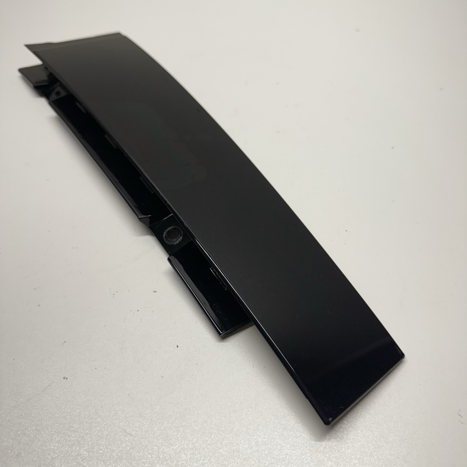 2016-2025 CHEVROLET MALIBU REAR LEFT SIDE DOOR WINDOW B PILLAR TRIM MOLDING OEM