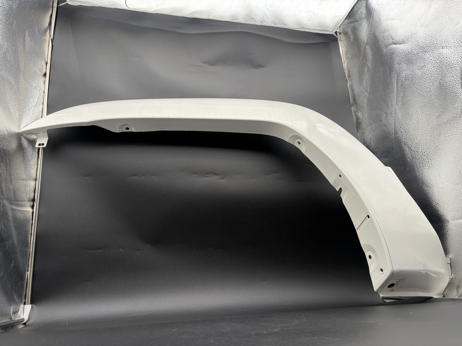 2003-2005 Toyota 4Runner Left Front Fender Flare Moulding Pearl White 53088