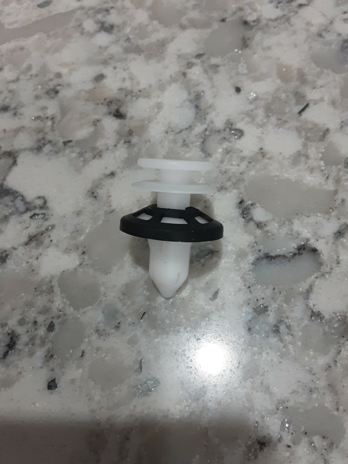 15 Push-Type Retainer With Sealer, for Chrysler 06509673-AA, MADE IN USA