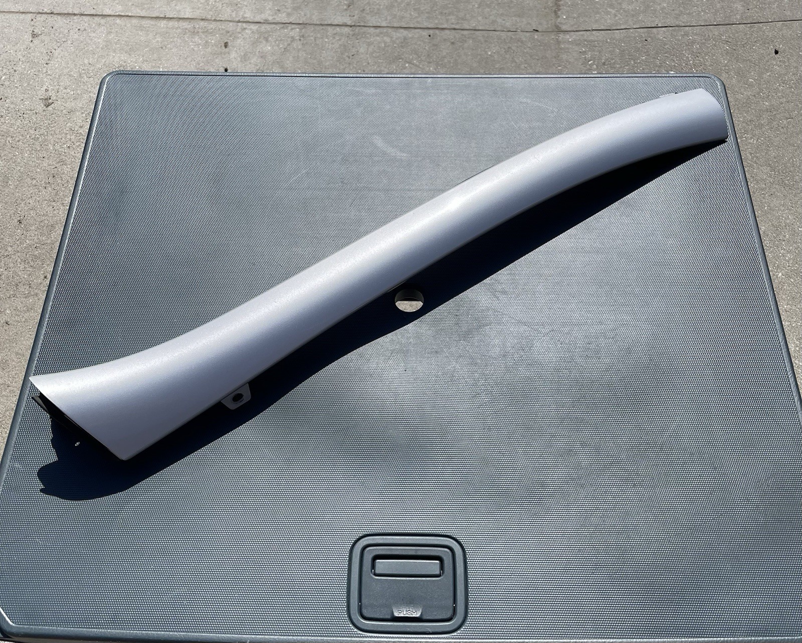 2006 – 2012 MITSUBISHI ECLIPSE DRIVER LEFT WINDSHIELD PILLER TRIM SILVER