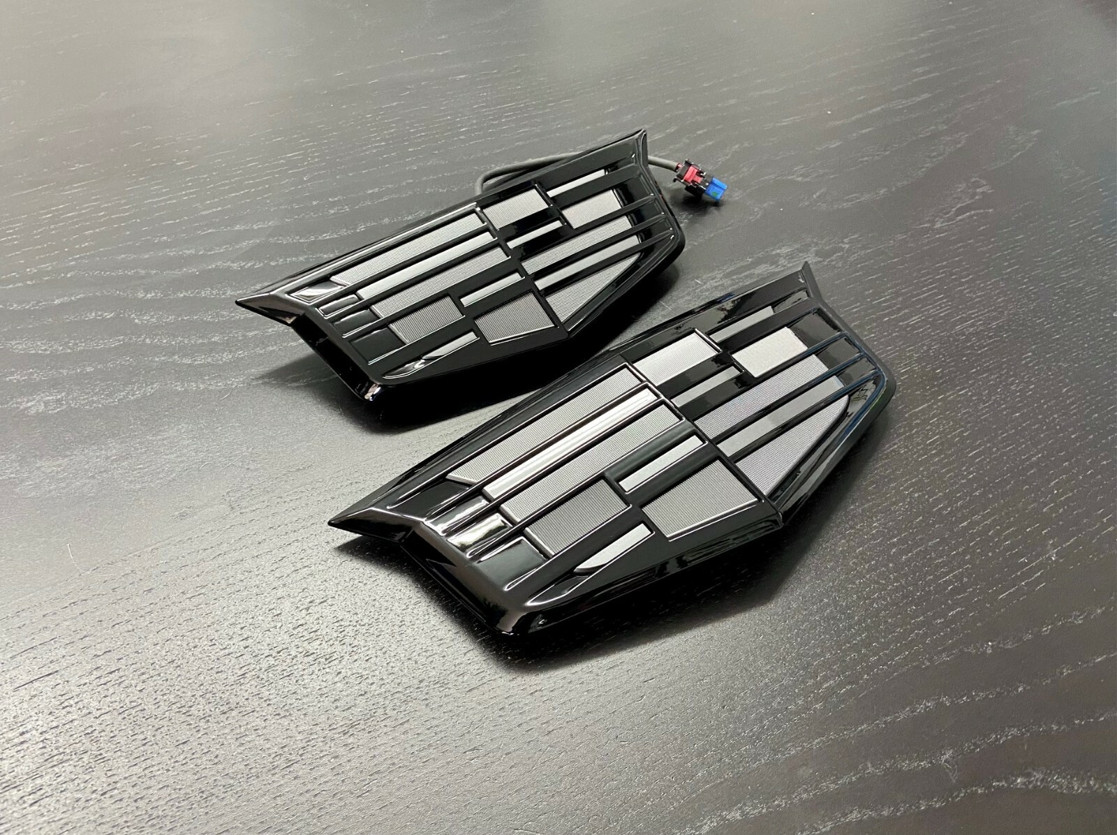 Escalade Mono & black edge emblem set for 2021, 2022, 2023