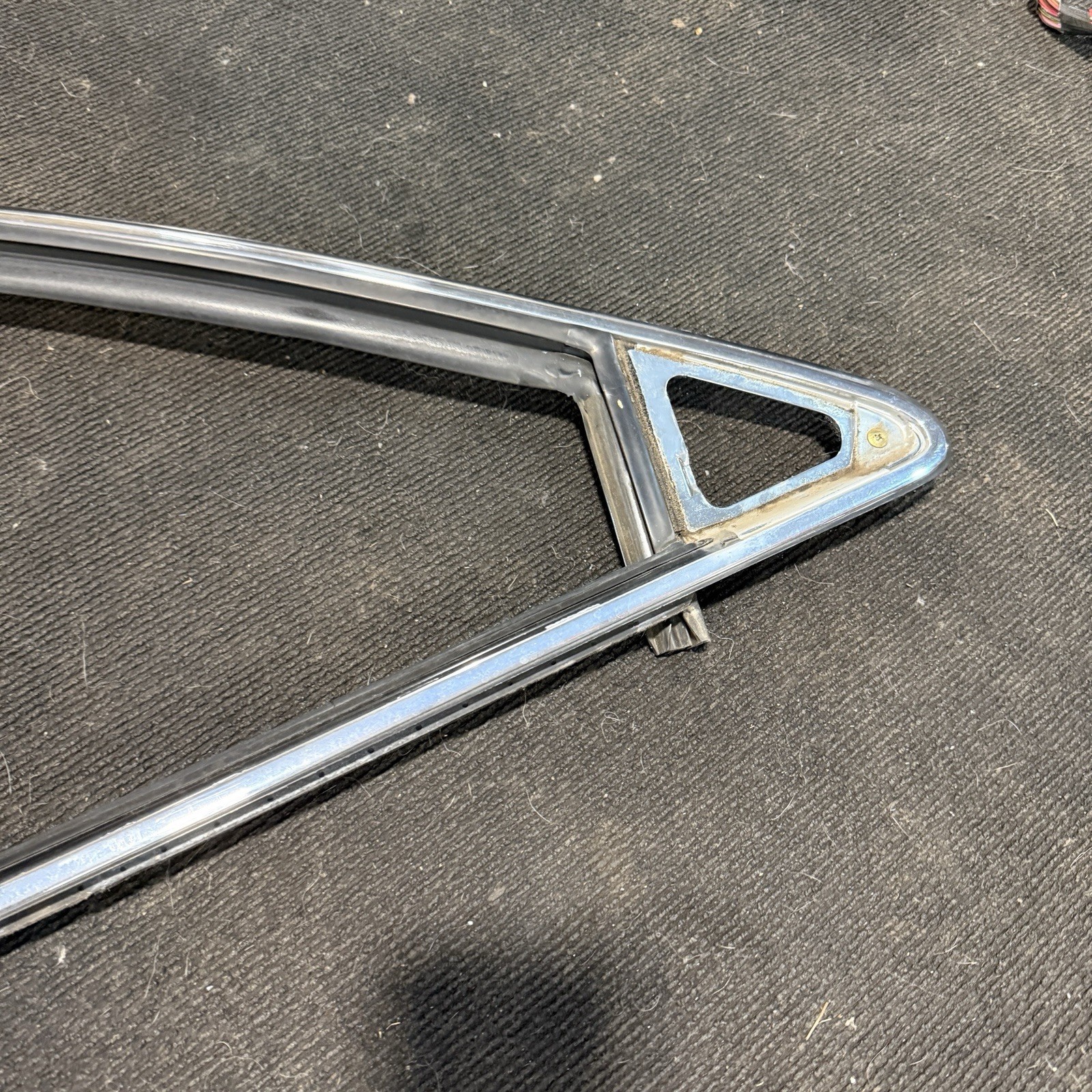 92-00 Lexus SC400 SC300 Right Door Exterior Window Trim Surround Frame