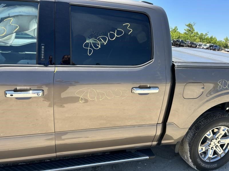 F150 2021 Cowl Vent Panel 104574245
