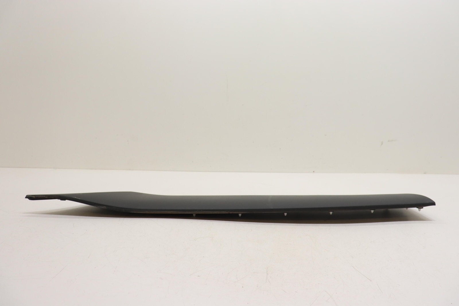 2019 – 2026 MERCEDES SPRINTER 2500 W907 REAR RIGHT QUARTER REARWARD MOLDING OEM