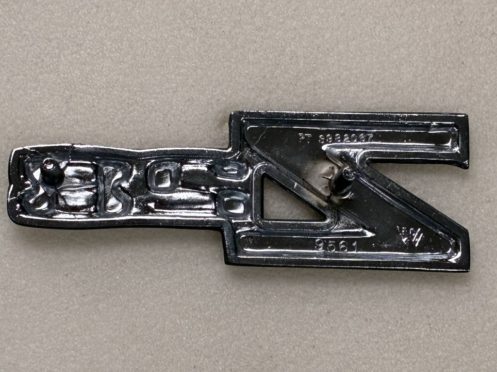 OEM 1970 – 1974 OEM Z28 CHEVROLET CAMARO FENDER EMBLEM GM PART 3982067