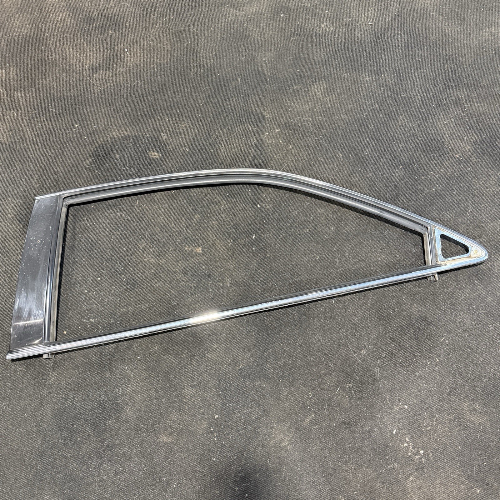 92-00 Lexus SC400 SC300 Right Door Exterior Window Trim Surround Frame