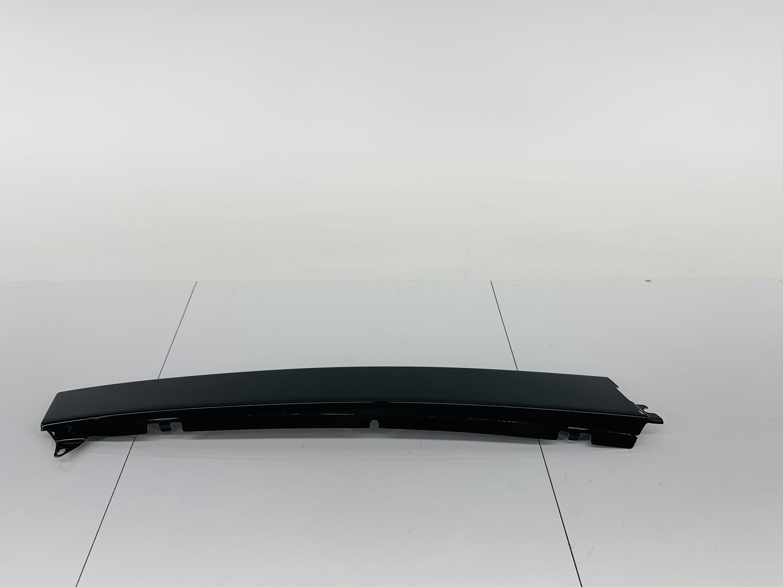 08-12 FORD ESCAPE FRONT LEFT DRIVER SIDE DOOR WINDOW FRAME MOLDING COVER OEM