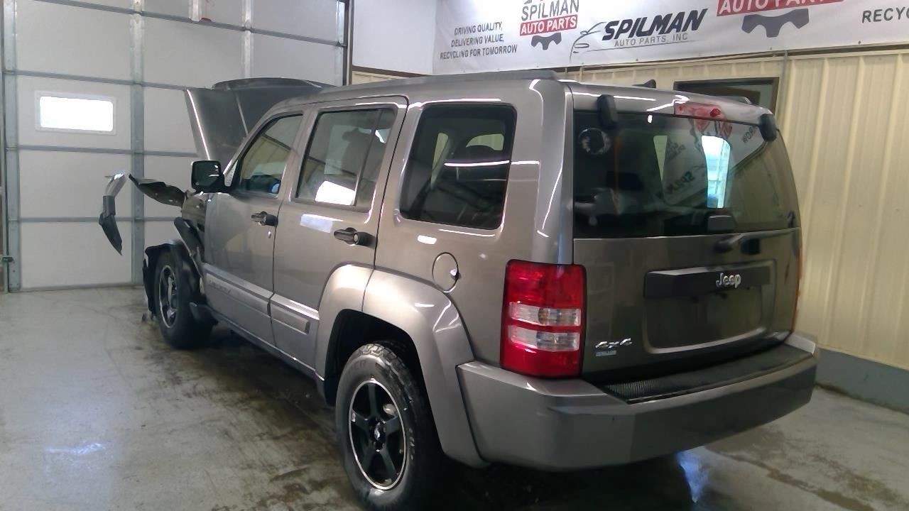 (LOCAL PICKUP ONLY) LIBERTY 2012 Rocker Panel Moulding 1743439