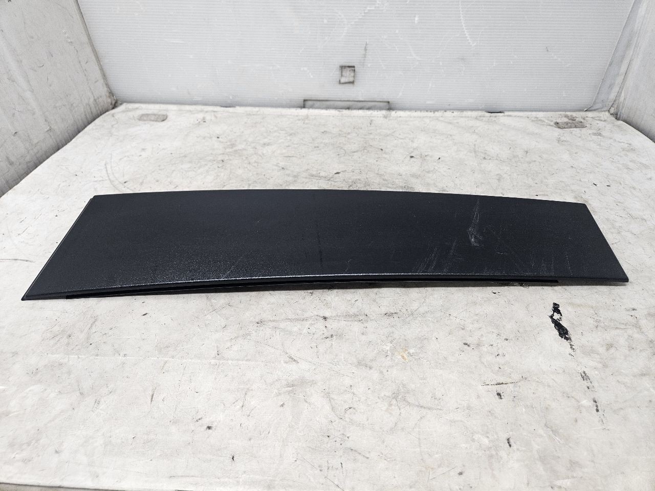 2024 SIERRA RH PASSENGER REAR DOOR APPLIQUE TRIM 84945509 24