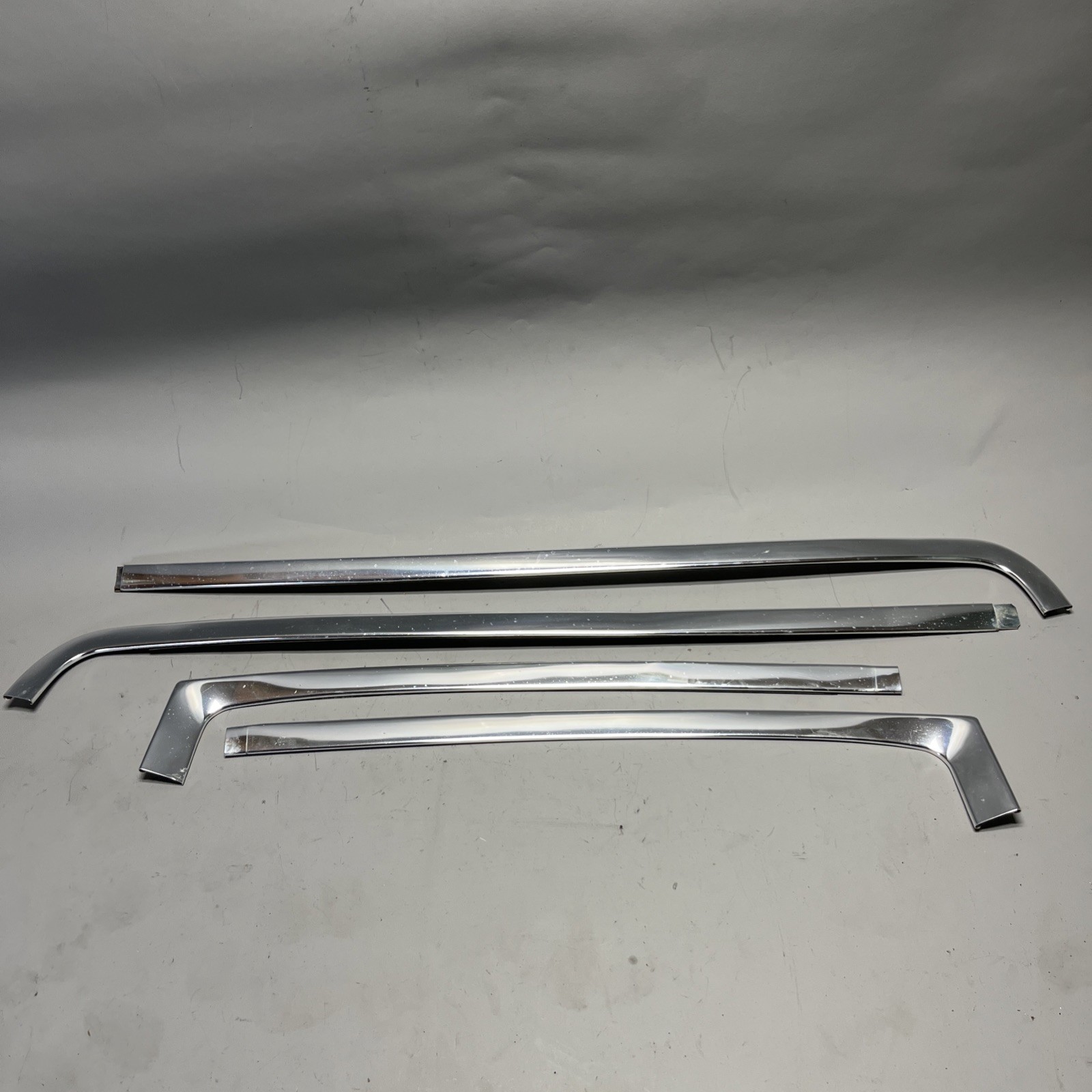 80-96 Ford F150 Bronco Chrome Windshield Trim Outside Molding 4 Piece TOP & SIDE