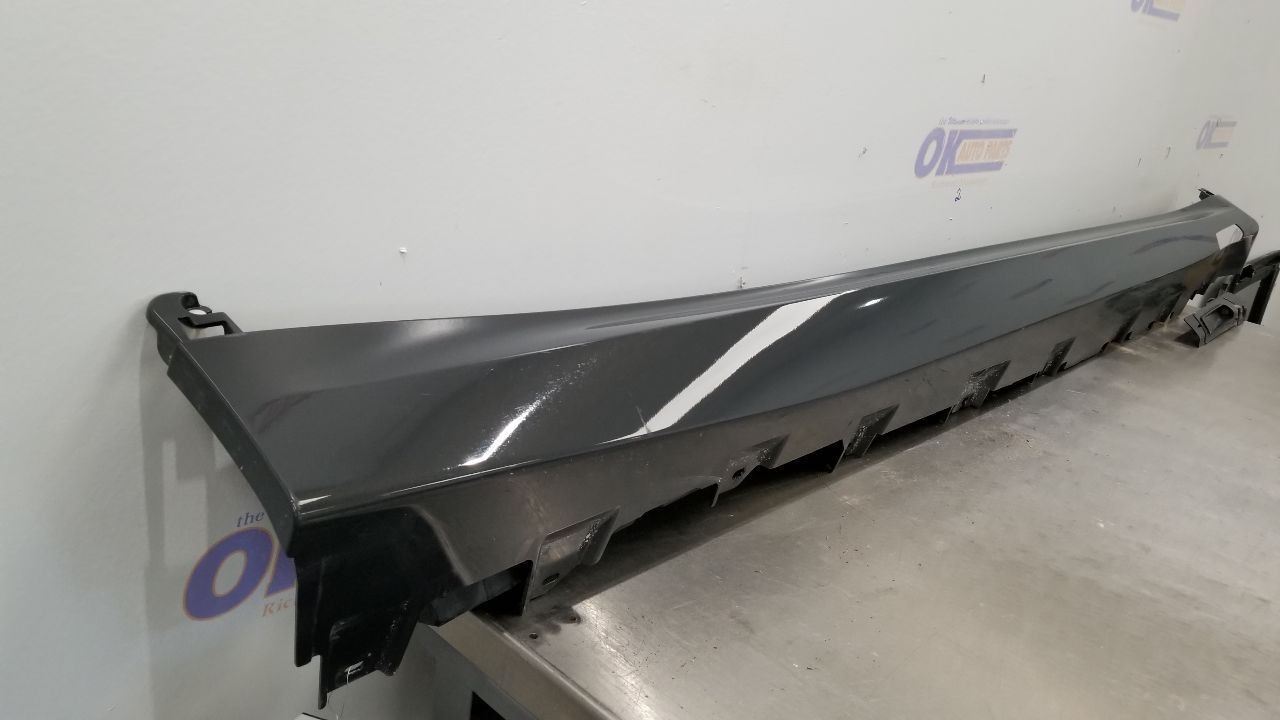 22 BMW X7 M50I G07 ROCKER PANEL MOULDING SIDE SKIRT RIGHT PASSENGER GRAY