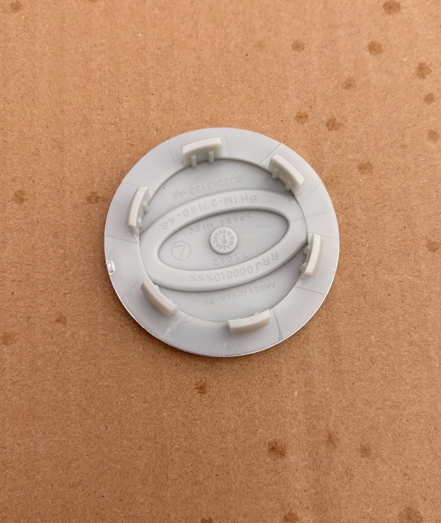 Set Of 4 Land / Range Rover Wheel Center Hub Caps HSE Land Rover Center