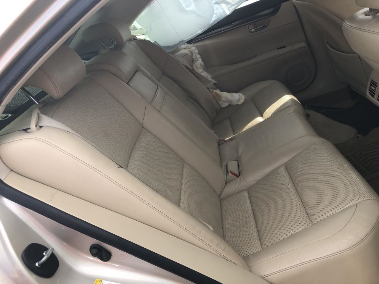 2013 2014 2015 LEXUS ES350 Silver Upper Grille w/o Pre-crash System 958082