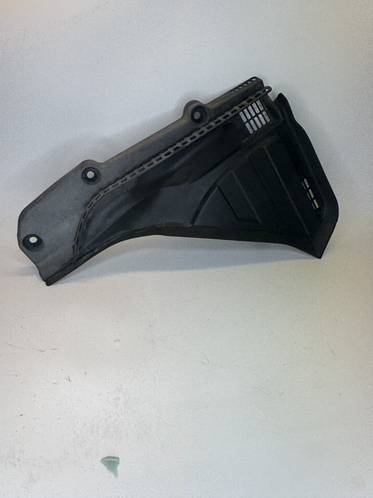 🔹OEM BMW 7216973 Front Left Windshield Cowl Panel Cover 750Li 750i F01 09‑15