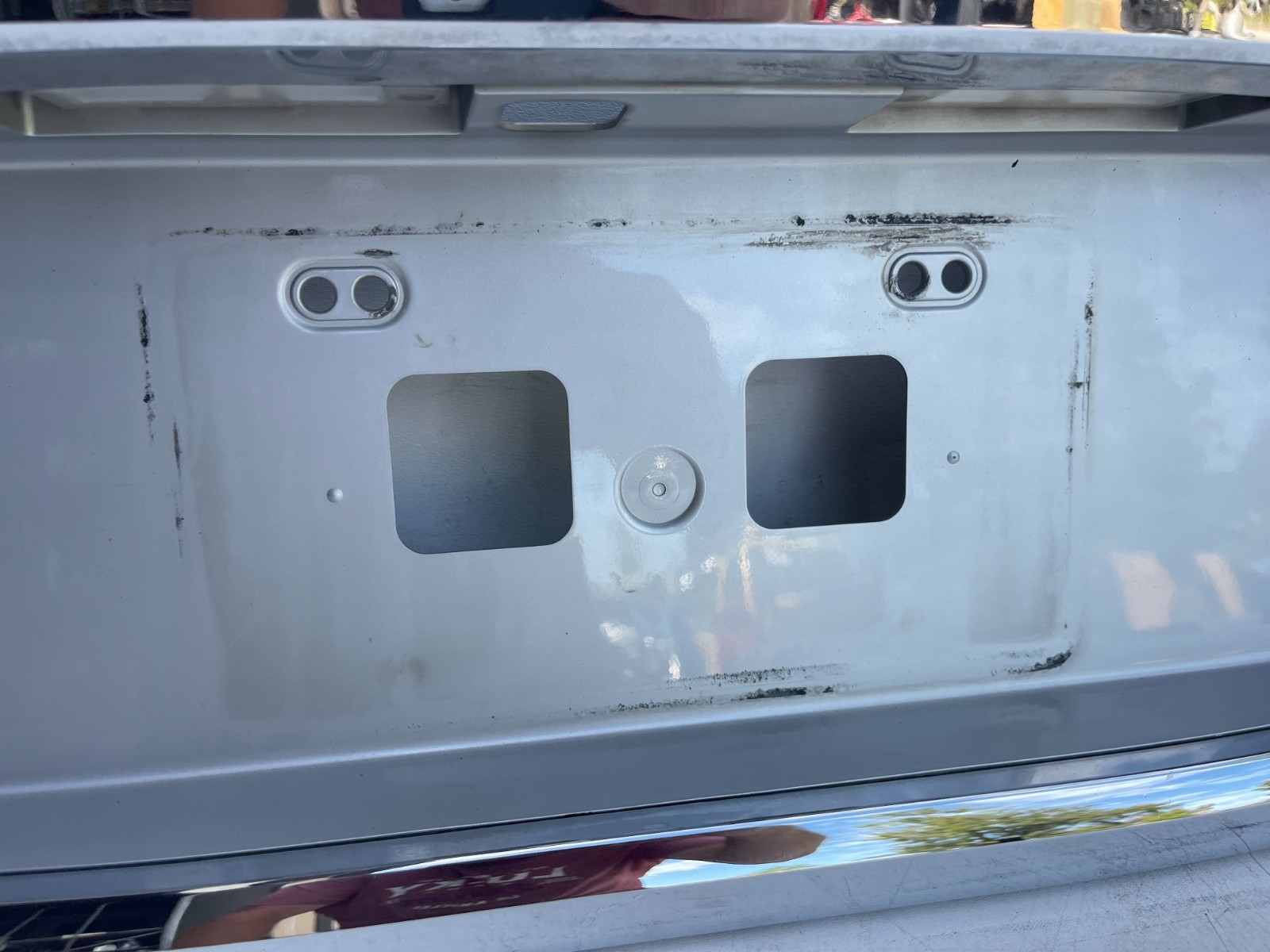 2010-2013 LEXUS GX460 TRUNK LIFTGATE LICENSE PLATE SURROUND TRIM SILVER 1G1 OEM
