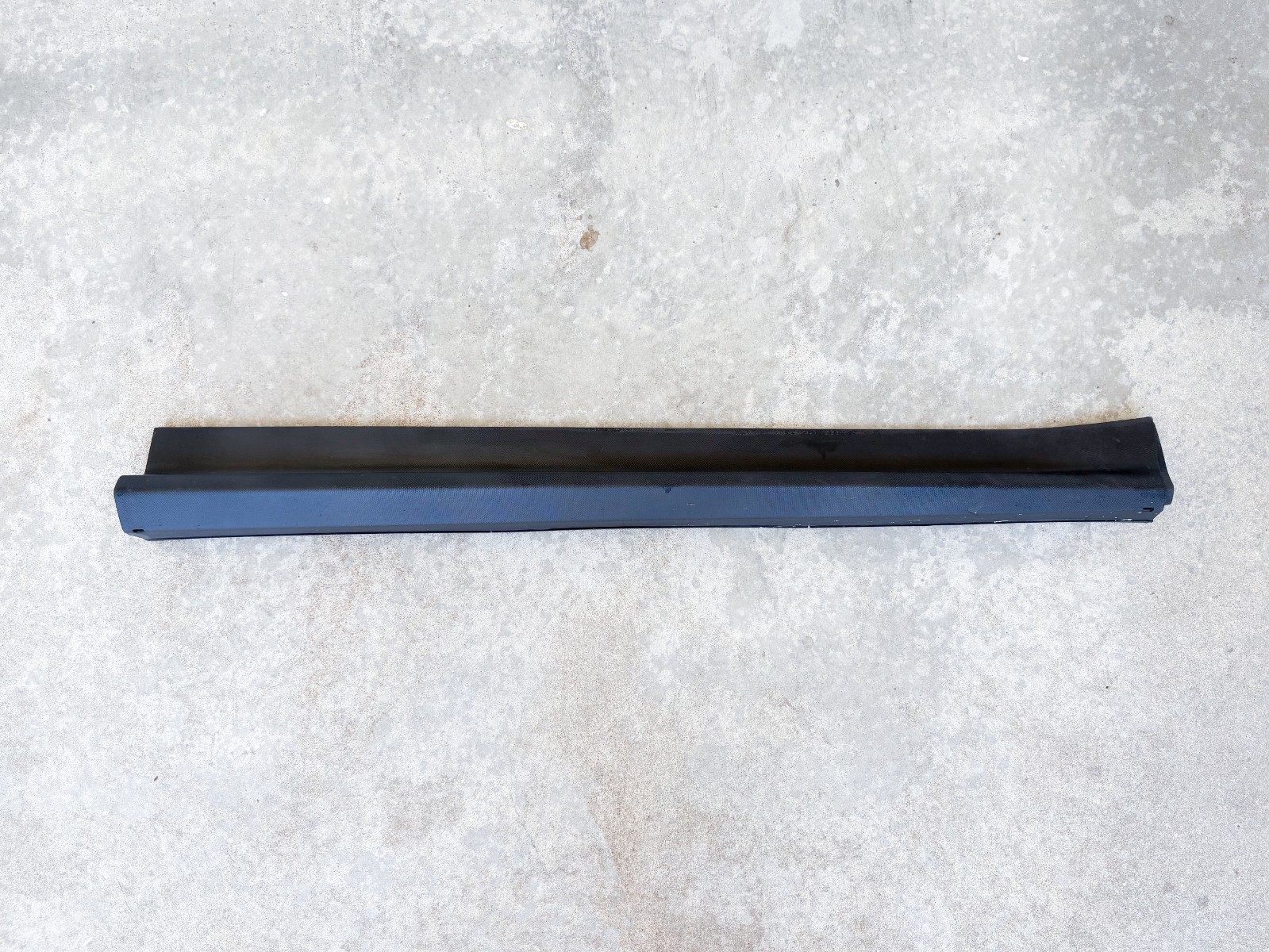 Chevrolet OEM 10-17 Equinox RH Front Right Door Lower Molding Trim Outer