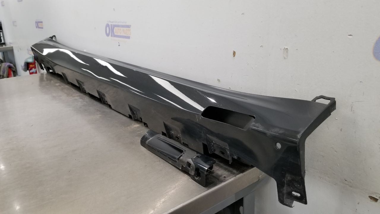 22 BMW X7 M50I G07 ROCKER PANEL MOULDING SIDE SKIRT RIGHT PASSENGER GRAY