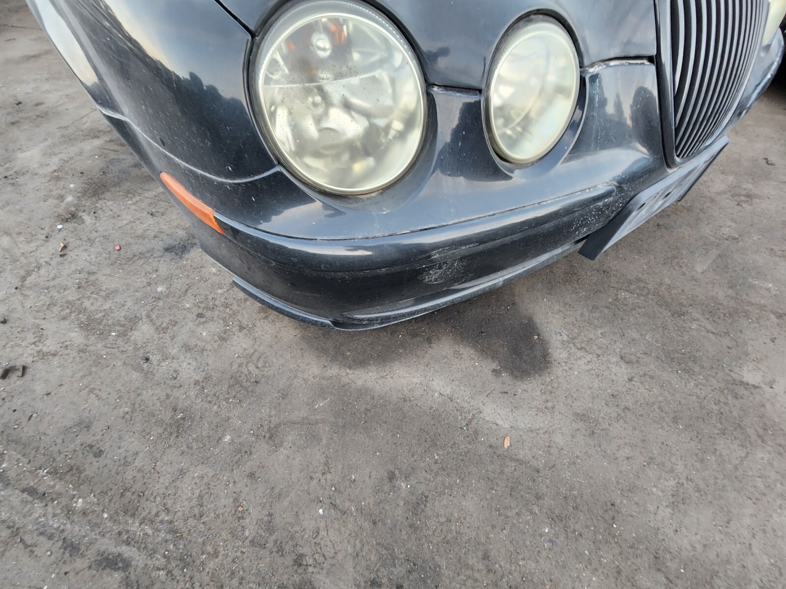 1999 2000 2001 2002 2003 2004 JAGUAR S-TYPE RIGHT FRONT BUMPER MOLDING BLACK