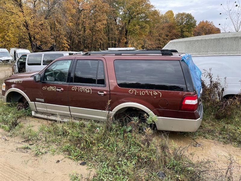*LOCAL PICKUP ONLY* Driver Left Fender With Wheel Lip Moulding Fits 07-17 EXPEDI