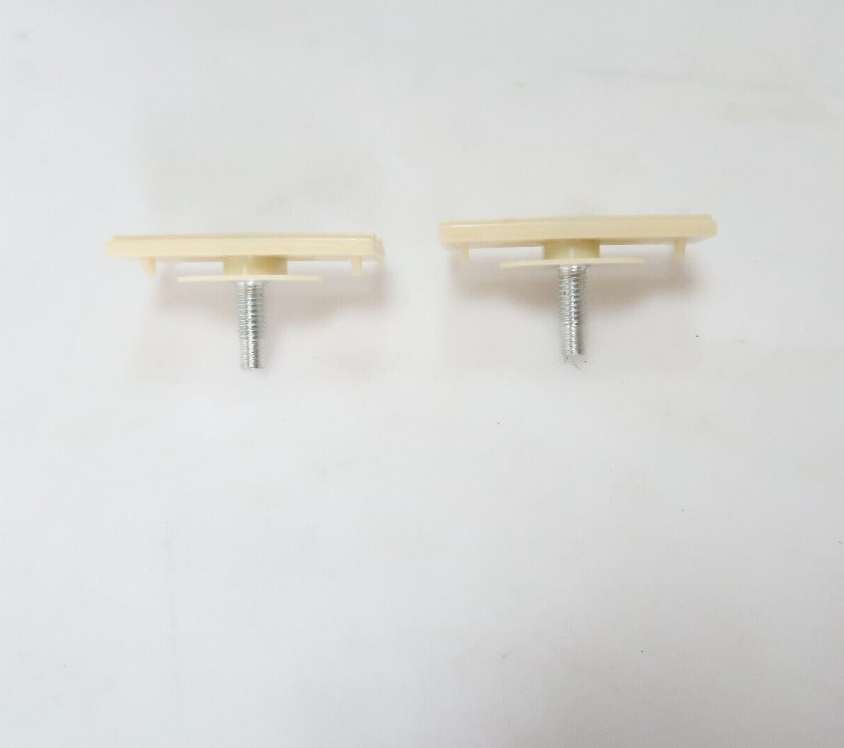 10pcs F81Z-16B294-BC / F81Z16B294BC Retainer for Ford – US Stock