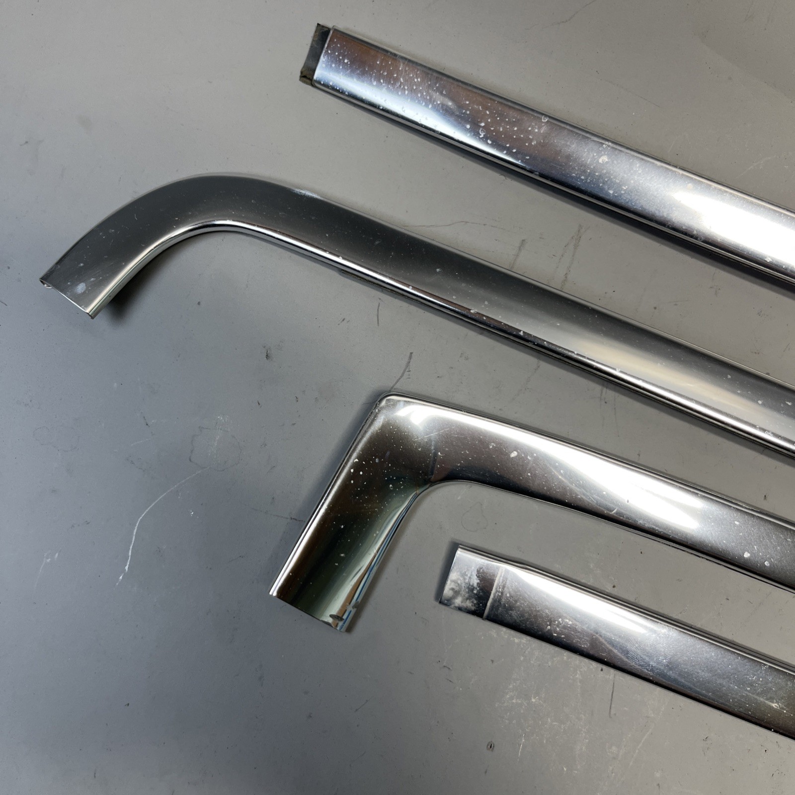 80-96 Ford F150 Bronco Chrome Windshield Trim Outside Molding 4 Piece TOP & SIDE