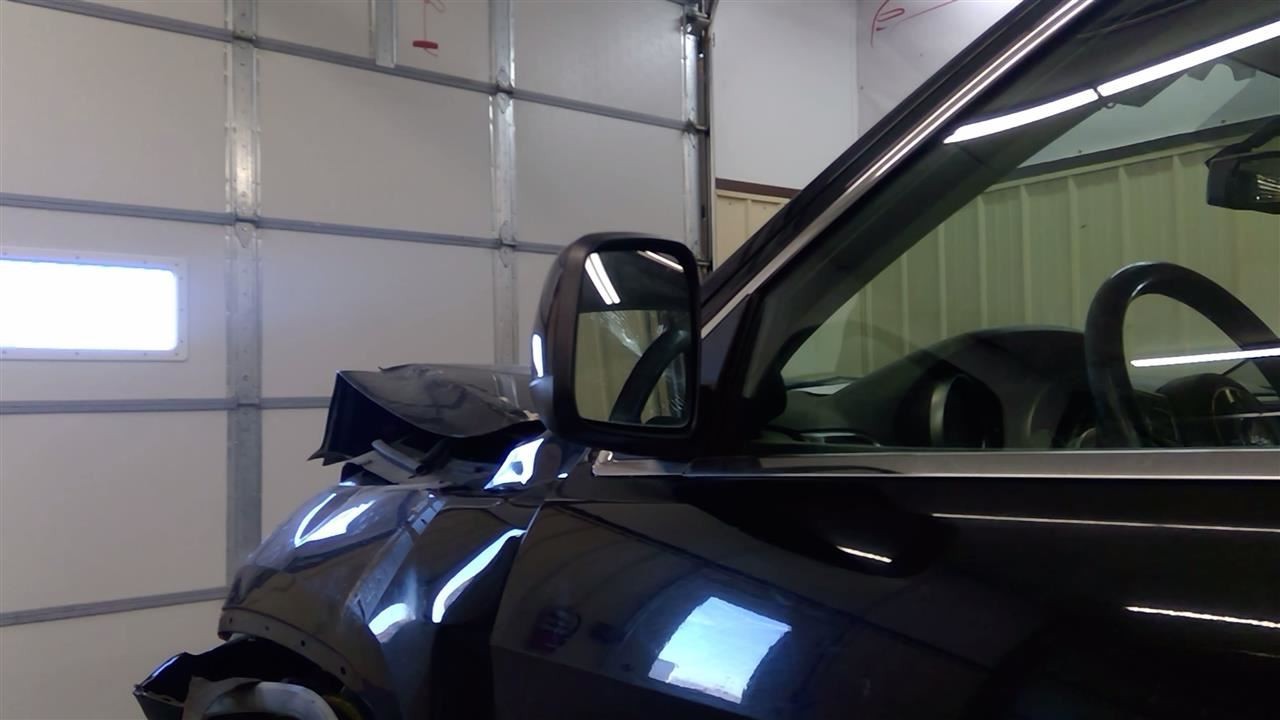 (LOCAL PICKUP ONLY) GRANDCHER 2011 Rocker Panel Moulding 1714515