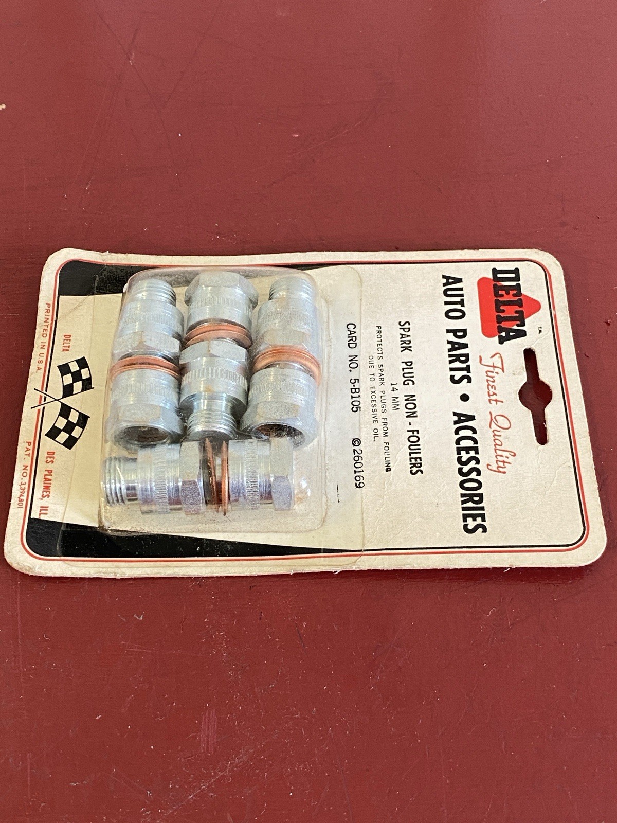 VINTAGE 14MM SPARK PLUG SYSTEM ACCESSORY SET OF 8 SERVICE STATION DISPLAY