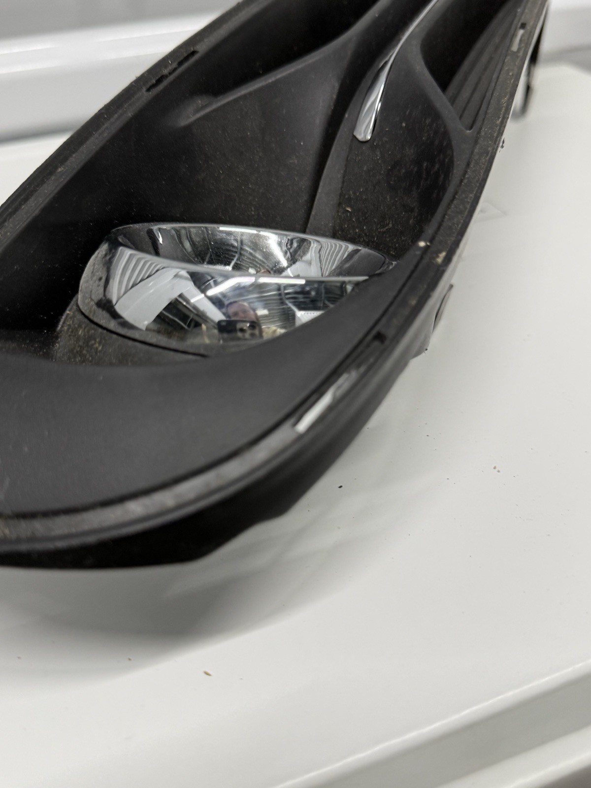 Front Right Fog Light Bezel Polypropylene & ABS Plastic Chrysler 300 Limited
