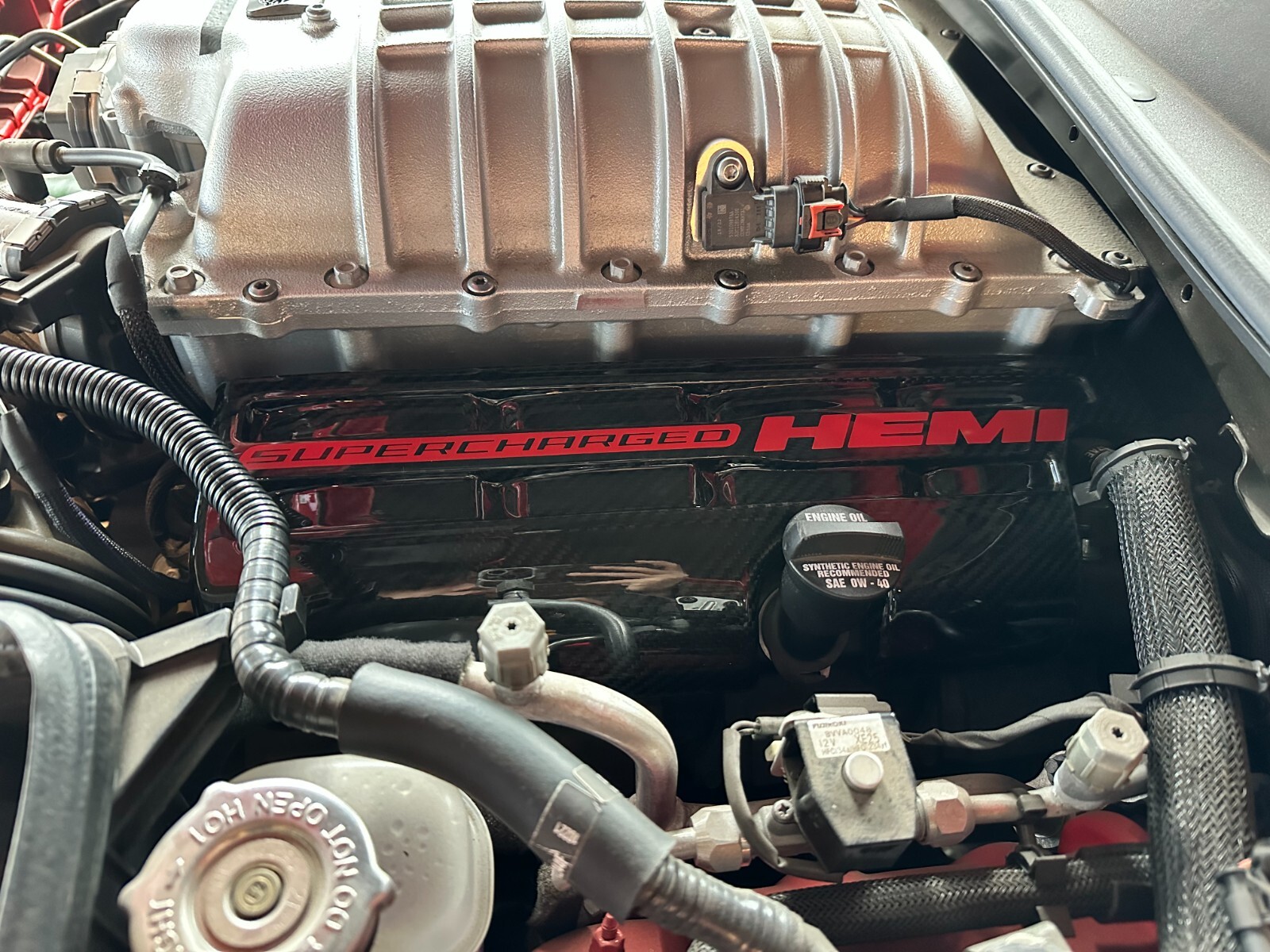 Real Carbon Engine Bay Side Covers For Dodge Challenger SRT Hellcat 6.2L 2015-23