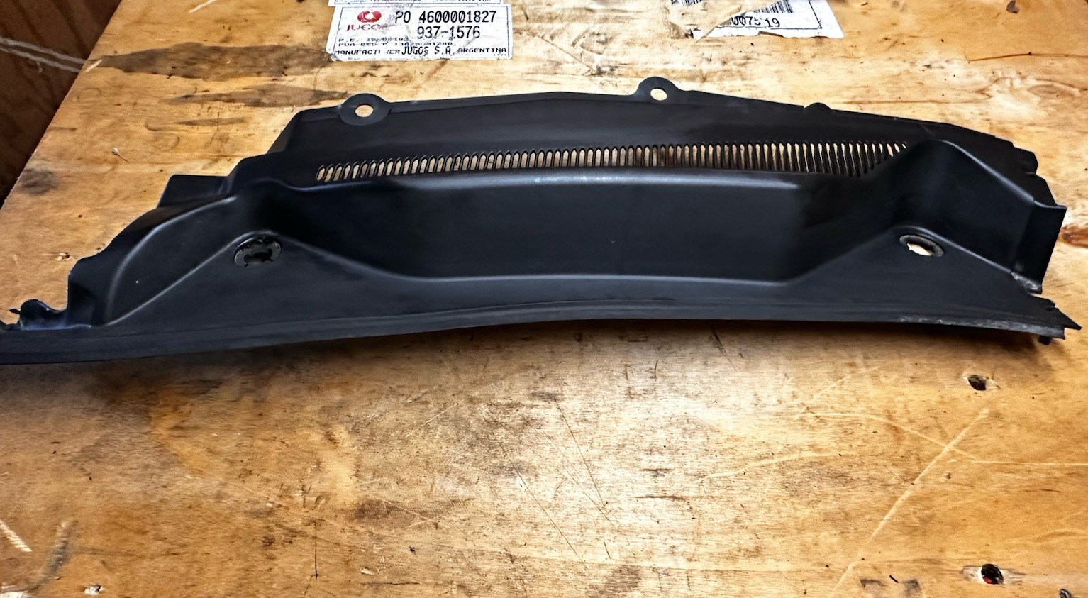 05-09 Ford Mustang Windshield Wiper Cowl Vent Grille Panel Trim PAIR OEM