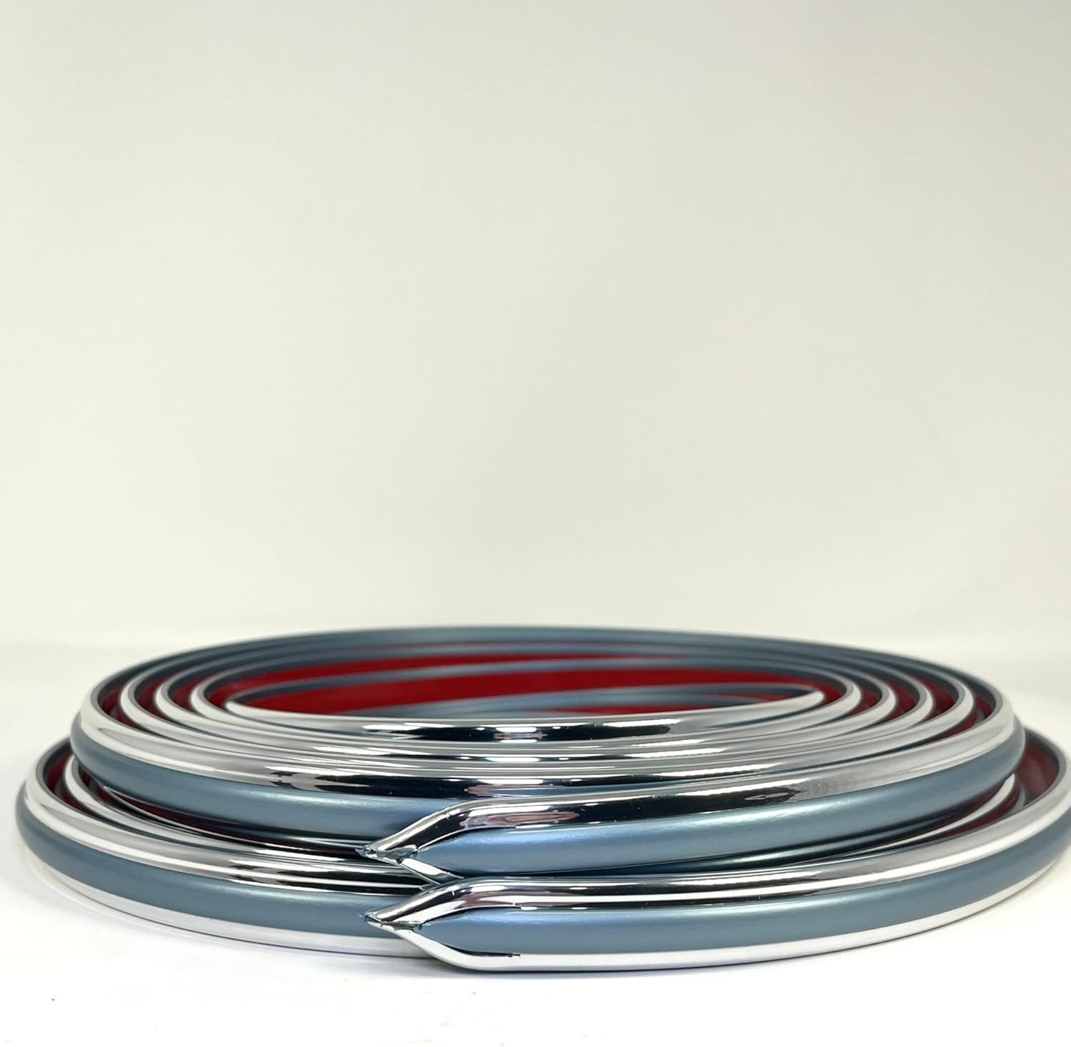 Vintage Style 5/8″ Lt Blue & Chrome Side Body Molding w/ Pointed Ends 25-530-15