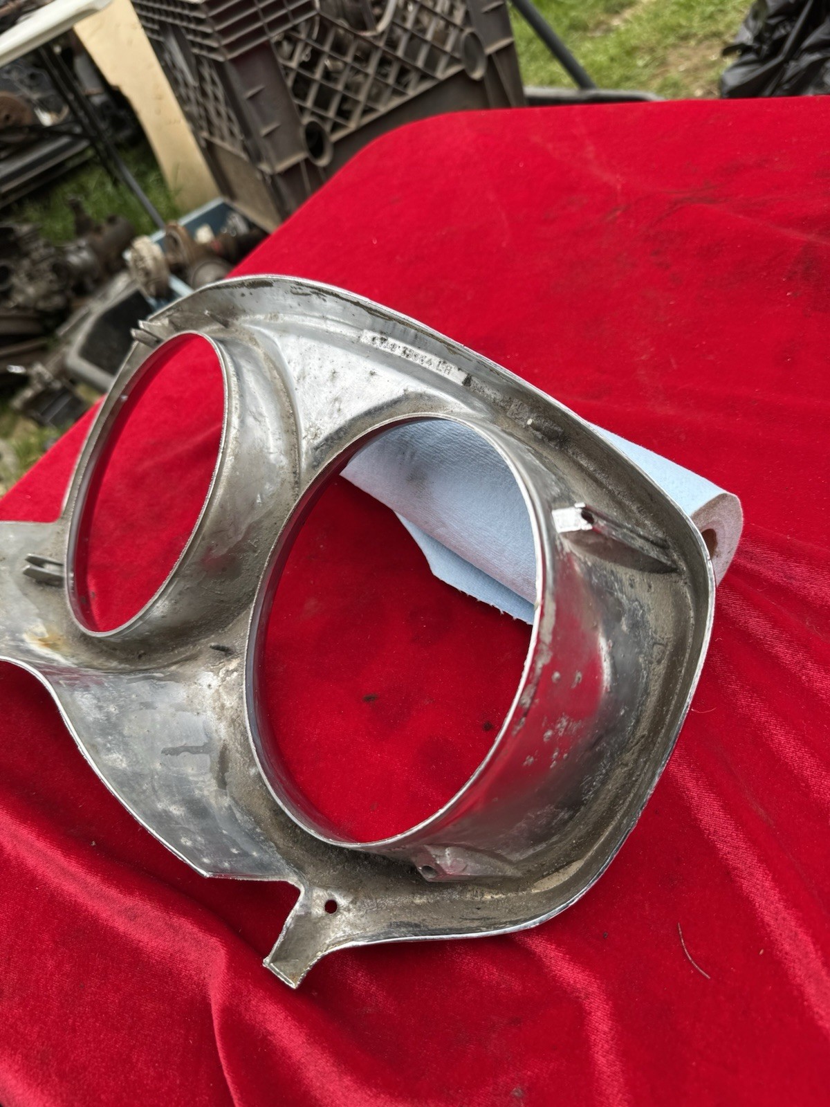 1967 FORD GALAXY 500 ORIGINAL LEFT HEADLIGHT BEZEL FoMoCo C7AB-13064 67 Vintage