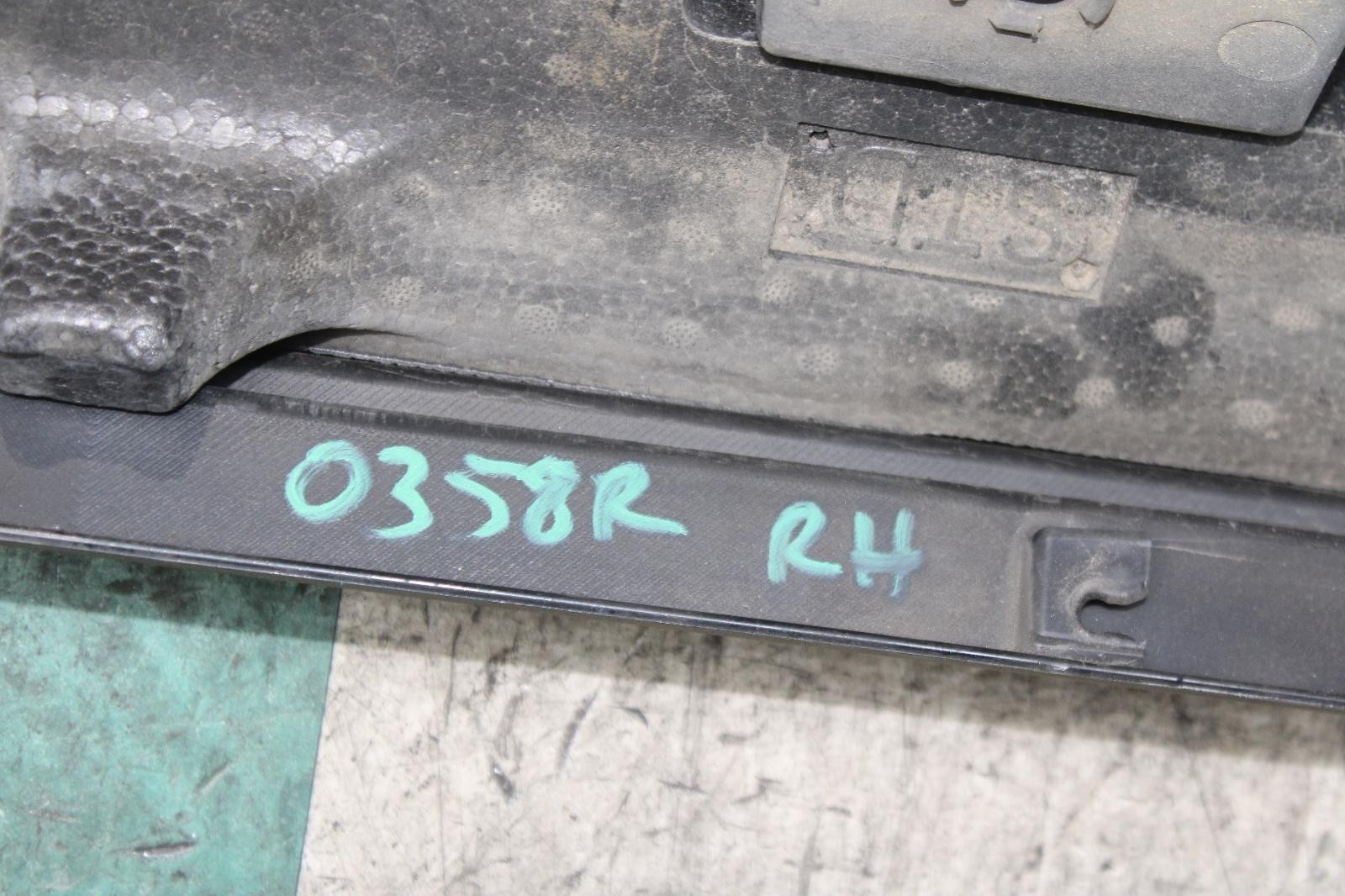 12-14 Camry Black Passenger Right RH Rocker Molding Side Skirt Unit Factory OEM