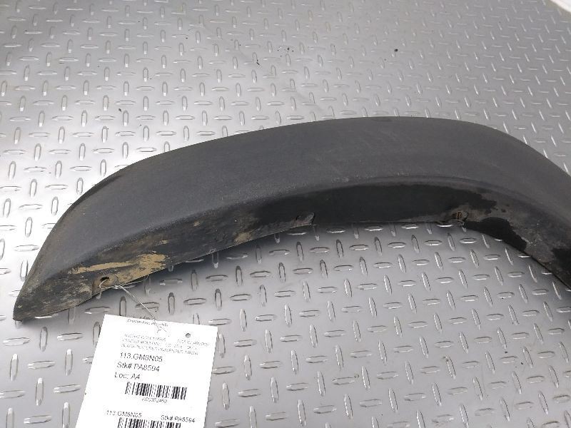SILVRDO25 2005 Fender Moulding Passenger Front Black Text. 352469