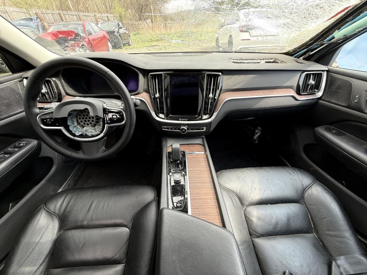 2019-2023 Volvo S60 Right Passenger Side Rocker With Post Black